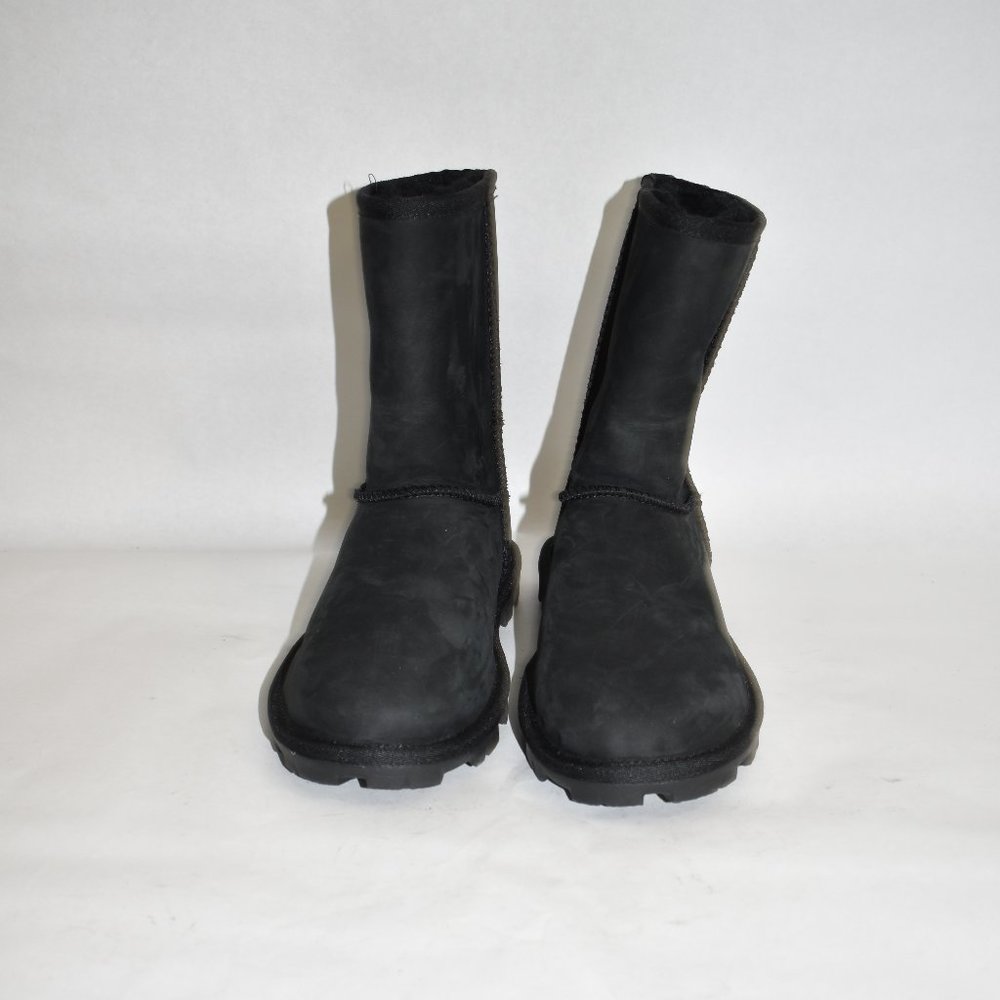 Ugg Essential Short Shearling Lined Boot 7 (Se7) - image 4